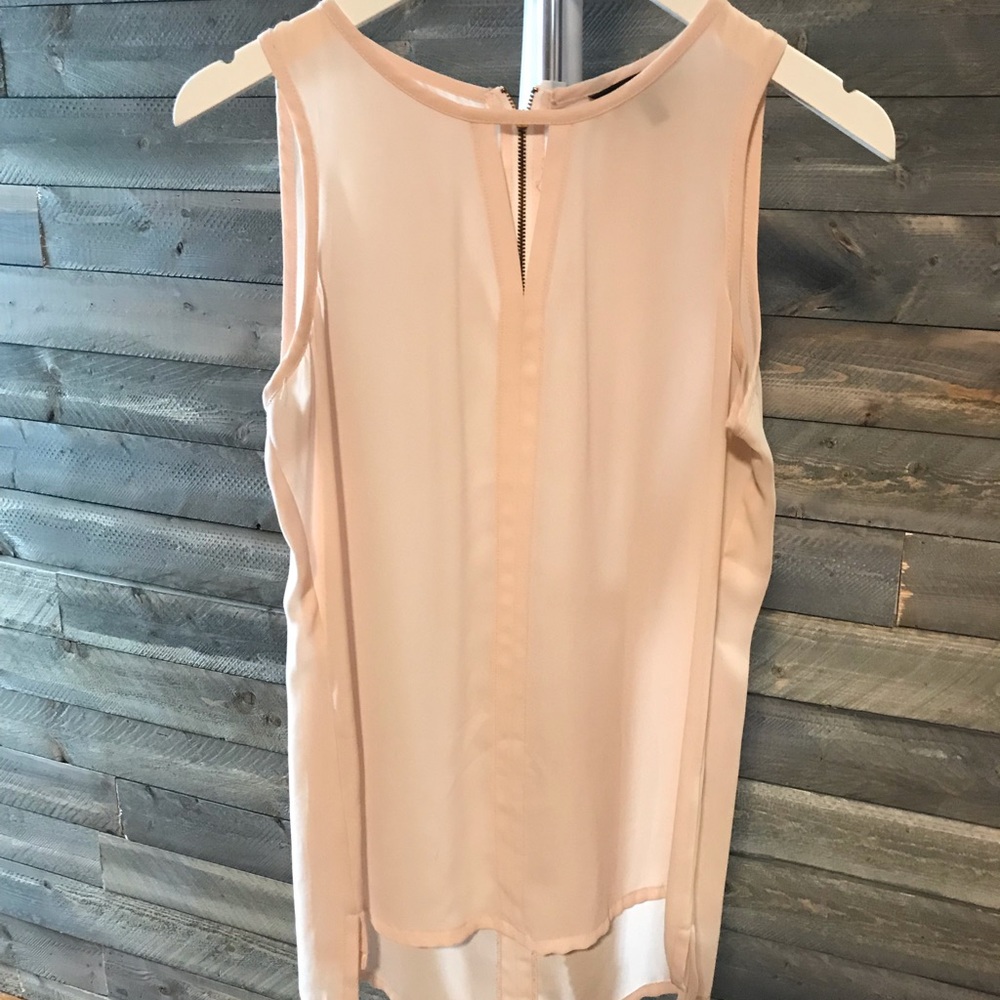 Sleeveless Express Blouse